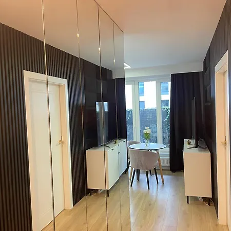 アパート Przystan Letnica グダニスク